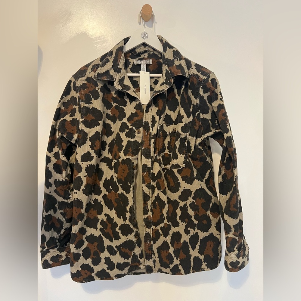Urban Outfitters patterened cordoroy overshirt in a leopard print sz M mens